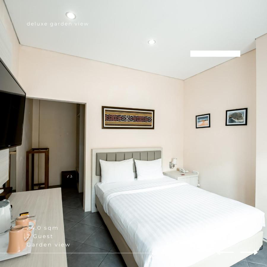 La Cecile Hotel & Cafe Komodo Labuan Bajo Εξωτερικό φωτογραφία